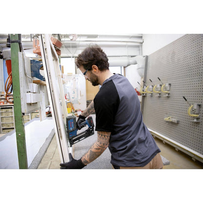 BOSCH Chiodatrice a batteria GNH 18v-64 M Attrezziamoci  Attrezziamoci