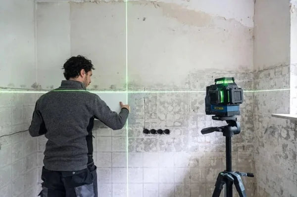 BOSCH Laser GLL 12V-100-33CG Attrezziamoci  Attrezziamoci